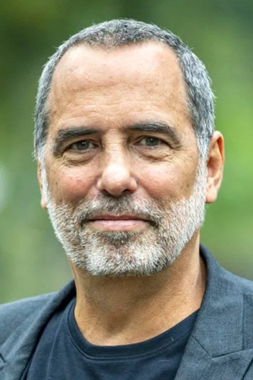 Maurício Farias profile