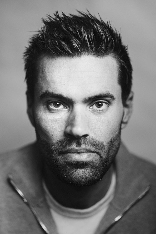 Photo of Tom Dumoulin, Acting