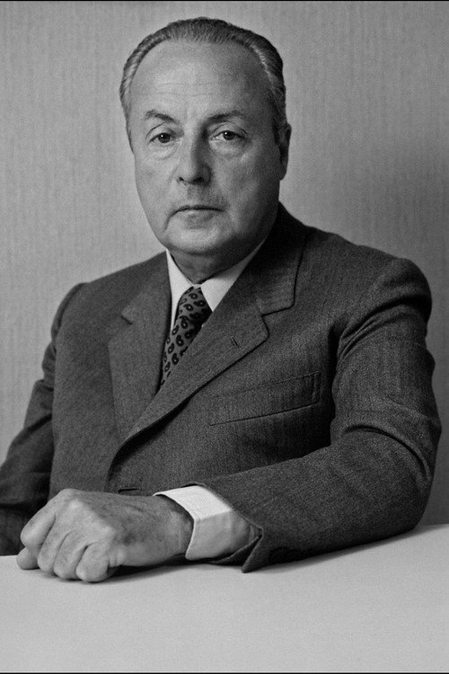 Photo of Giorgio Bassani, Writing
