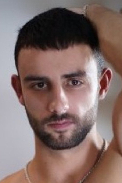 Photo of Evan Bull, Acting