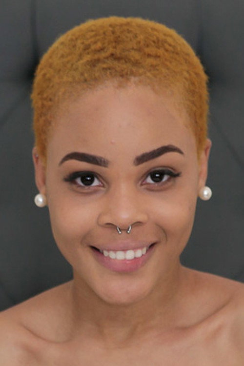 Photo of Arie Faye, Acting