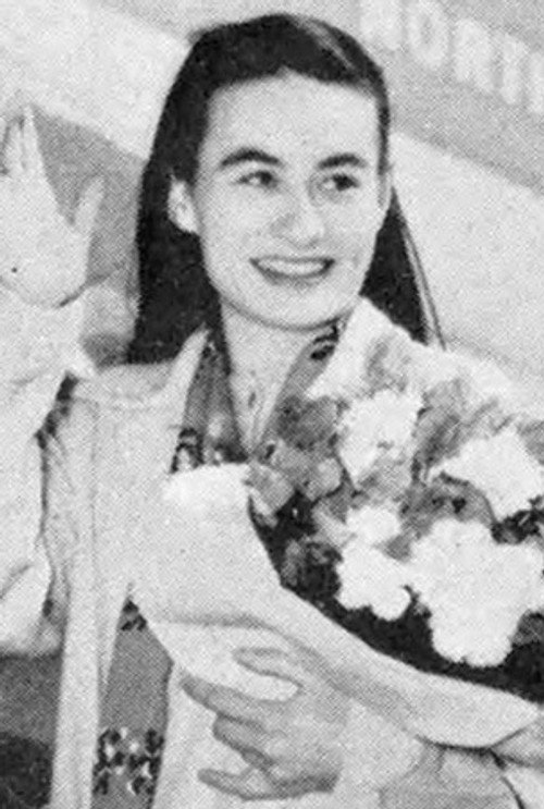 Photo of Iwamoto Mari, Acting