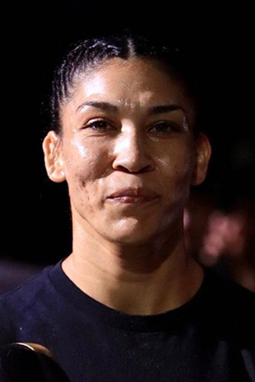 Photo of Leanne Calderon, Acting