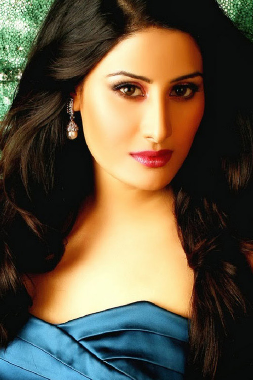 Photo of Arjumman Mughal, Acting