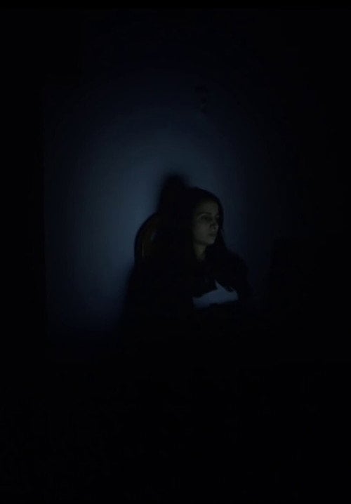 Movie poster for În care eroina se ascunde și apoi are parte de o întâlnire neașteptată (2015)