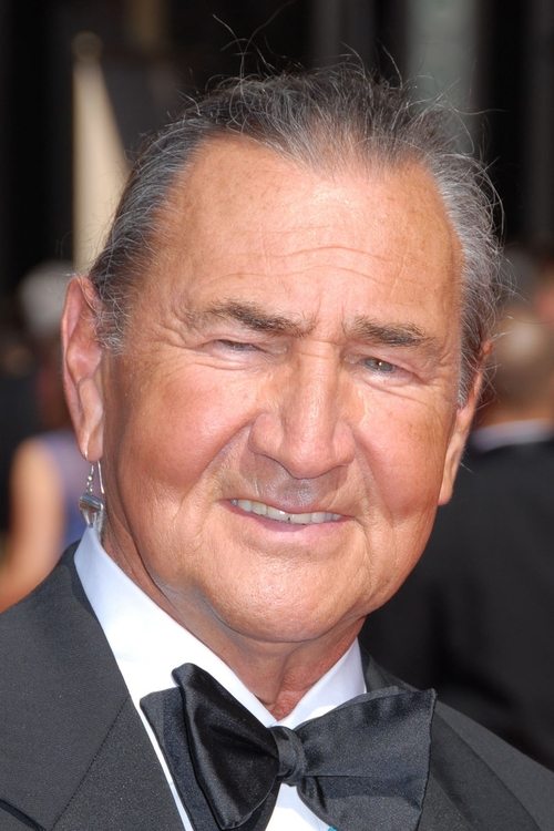 August Schellenberg profile