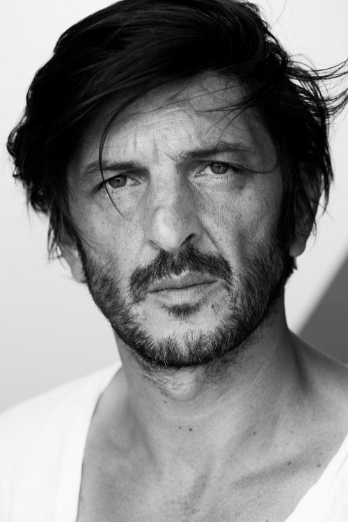 Raphael Roger Levy profile