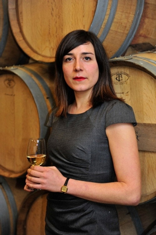 Alejandra Theus profile