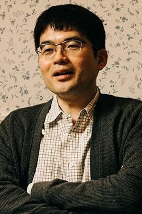 Photo of Makoto Fukami, Writing