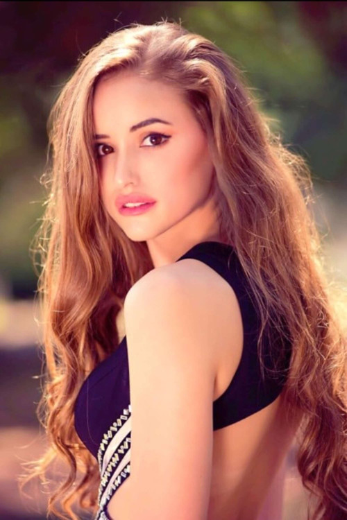 Photo of Lily-Claire Harvey, Acting