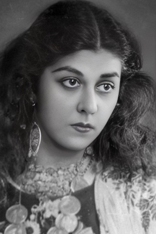 Photo of Lyalya Chyornaya, Acting