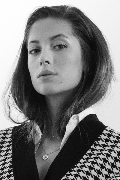 Photo of Iliona Roulin, Acting