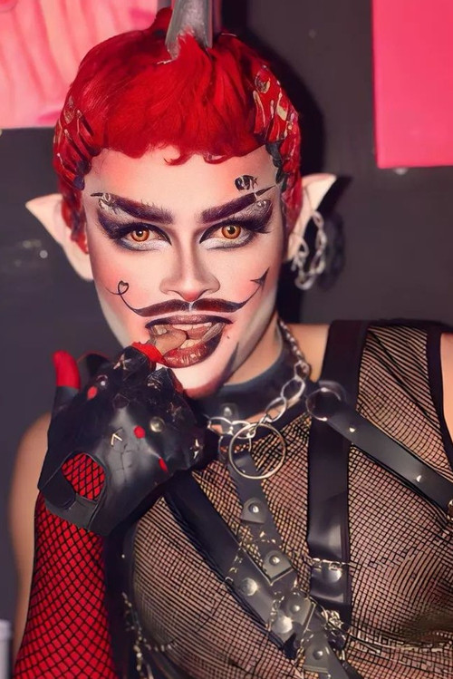 Rbk Reventon profile