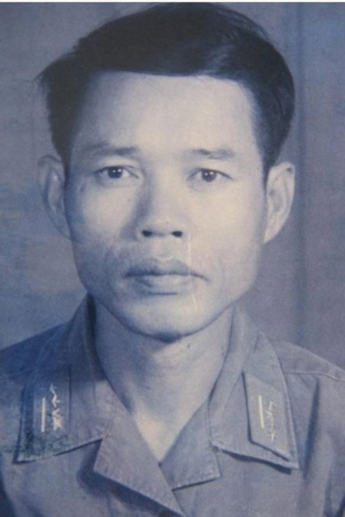 Photo of Nguyễn Minh Châu, Writing