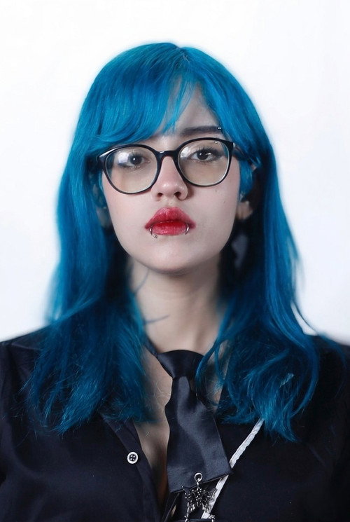 Photo of Larissa Menezes, Art