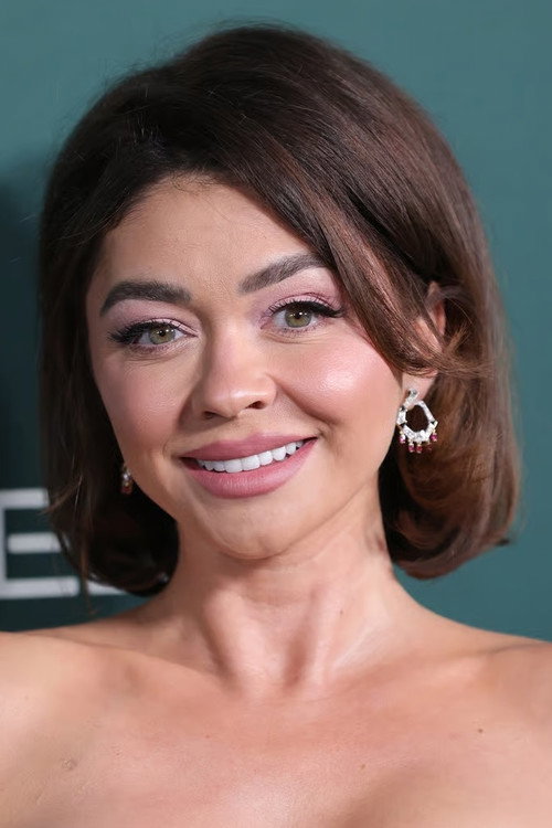 Photo of Sarah Hyland, Acting
