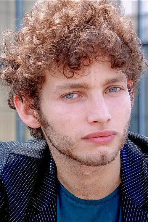 Théo Cholbi profile