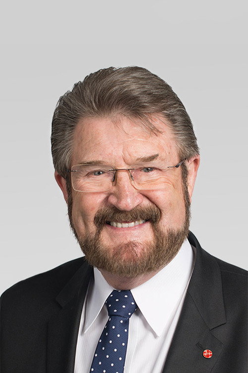 Photo of Derryn Hinch, Acting