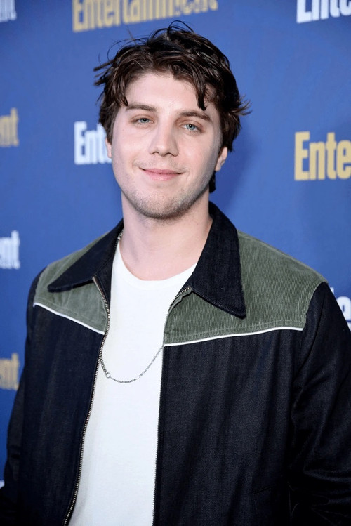 Lucas Timothy Thompson profile