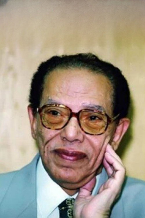 Photo of Mostafa Mahmoud, Writing