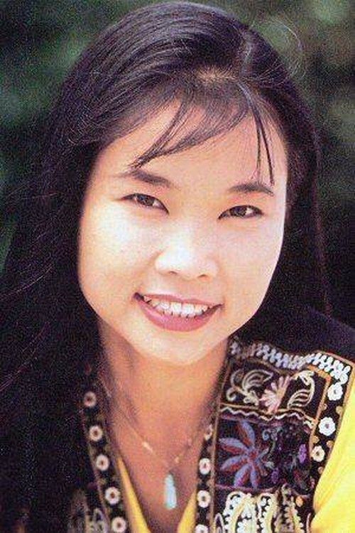 Thuy Trang profile