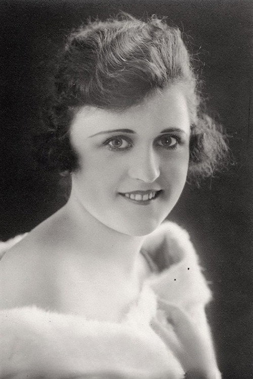 Photo of Roxana McGowan, Acting