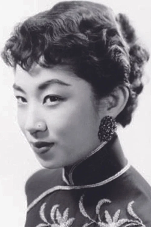 Photo of Yu Chin, Writing