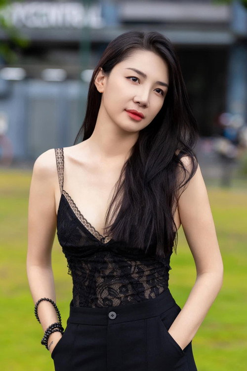 Photo of Ammy Minh Khuê, Acting