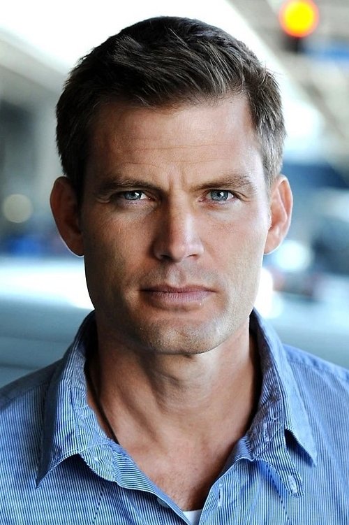 Casper Van Dien profile