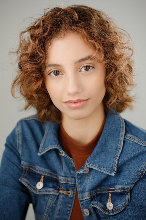 Photo of Isabel Roldan, Acting