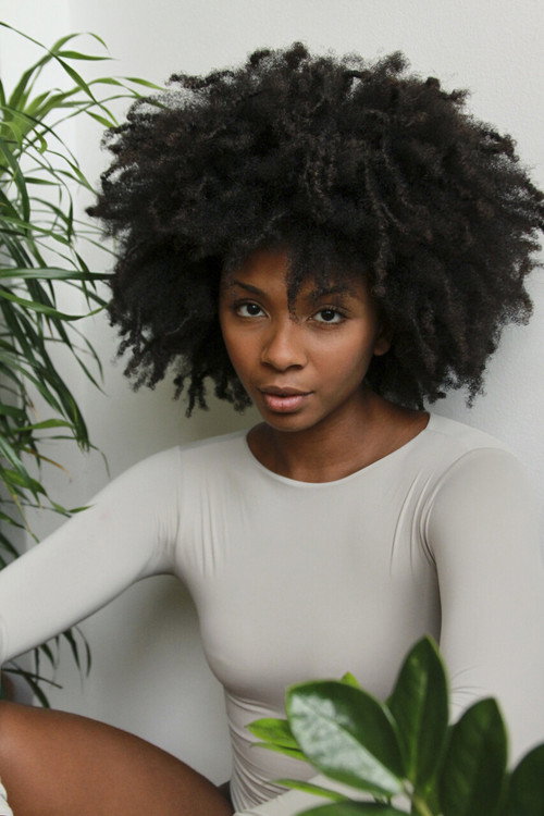 Gabriela Dias profile