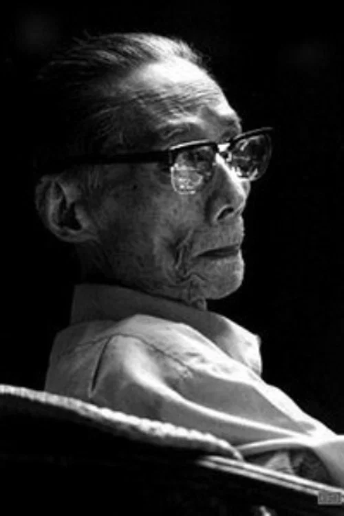 Photo of Yan Xia, Writing