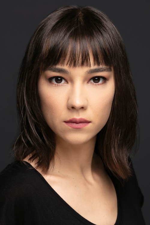 Türkü Turan profile