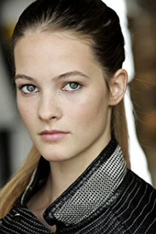 Photo of Avery Kristen Pohl, Acting