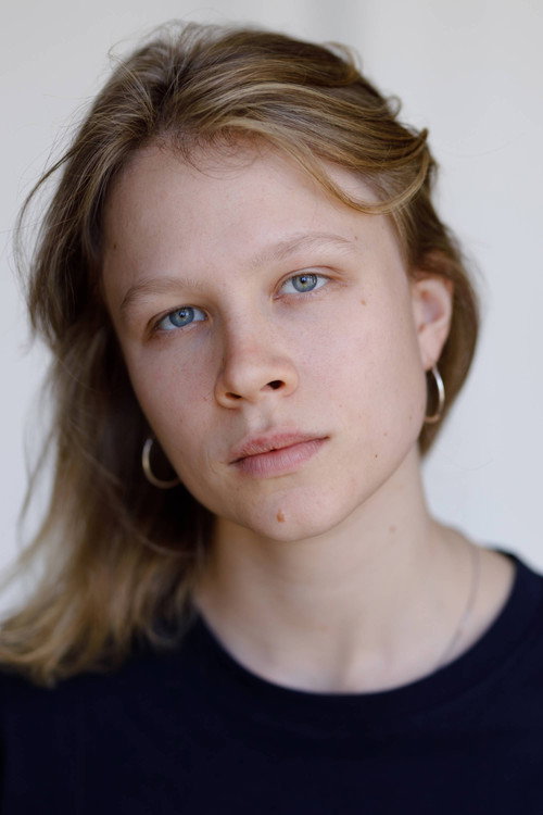 Photo of Anna Bachmann, Acting