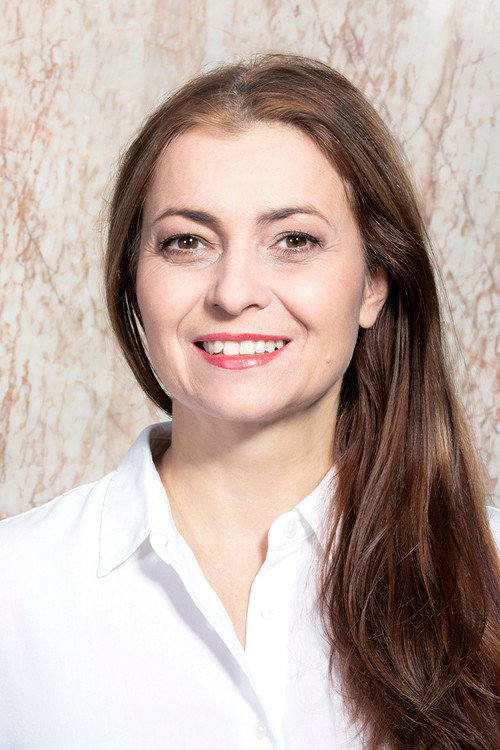 Photo of Evellyn Pacoláková, Acting