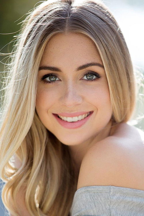 Julia Dennis profile