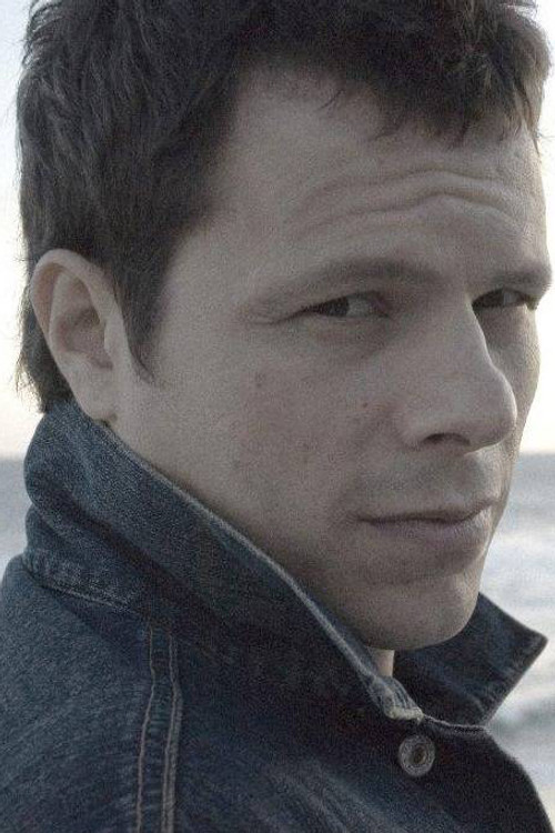 Photo of Toni Platão, Acting