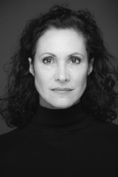 Justine del Corte profile