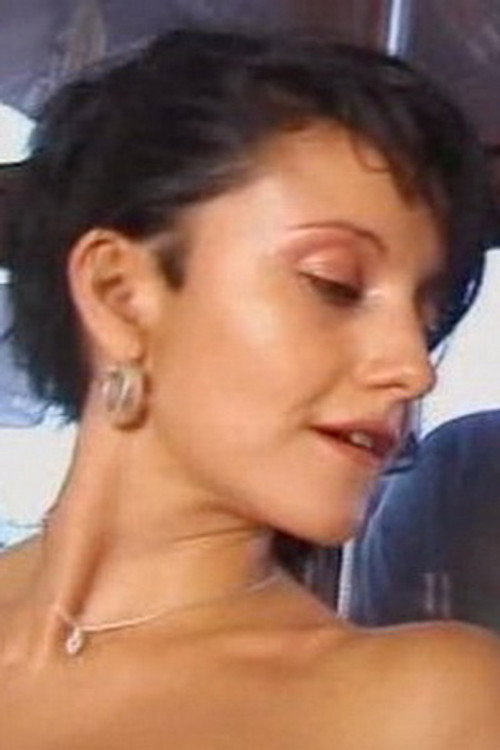 Photo of Mela R., Acting