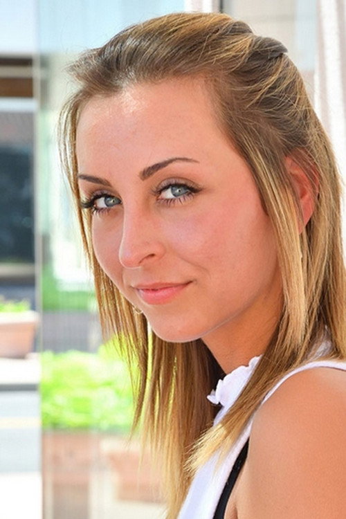 Photo of Macy Meadows, Acting