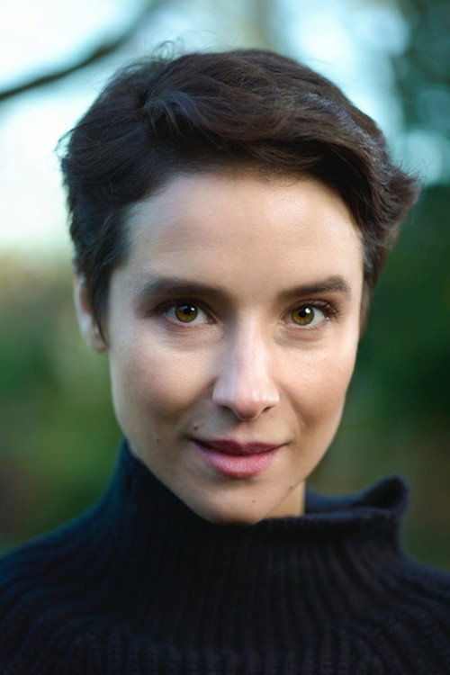 Beatriz Romilly profile