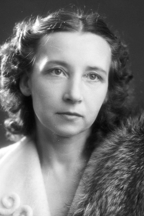 Photo of Linda Tubin, Acting