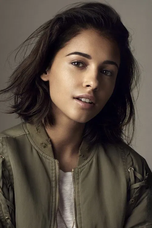 Naomi Scott profile