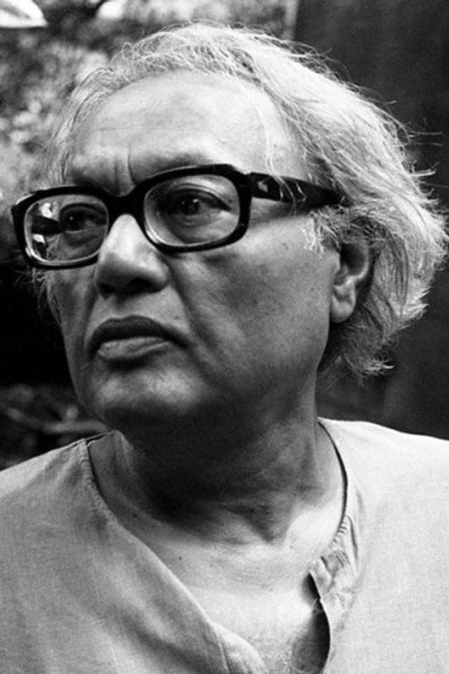 Photo of Subrata Mitra, Camera