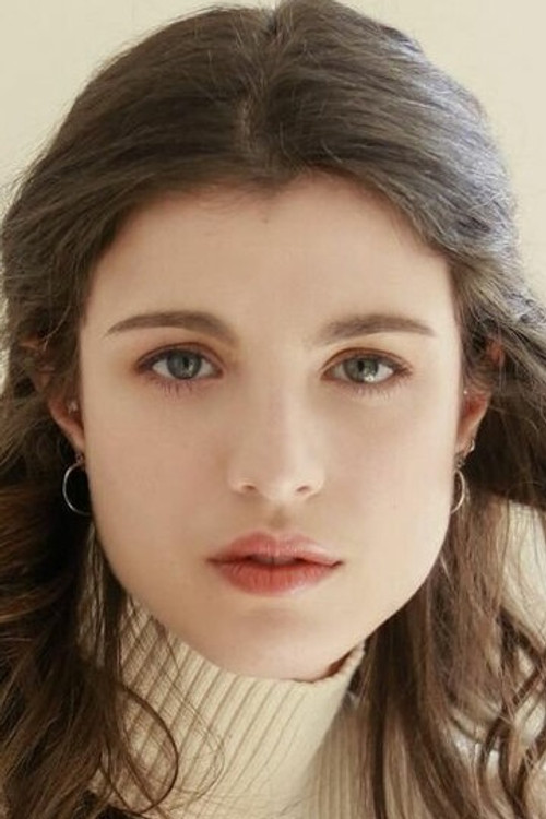 Photo of Ana Ruggiero, Acting