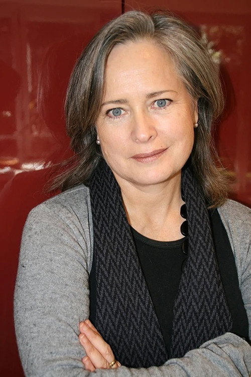 Photo of Robyn Gibbes, Acting
