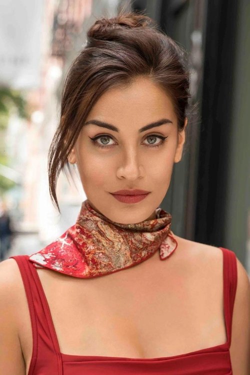 Photo of Lara Wolf, Acting