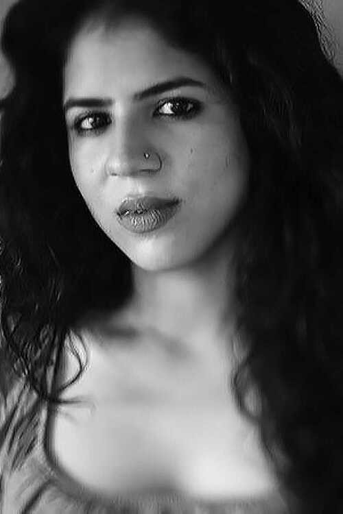 Photo of Mansi Multani, Acting