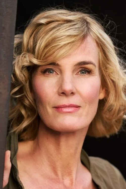 Chrissy Schulz profile